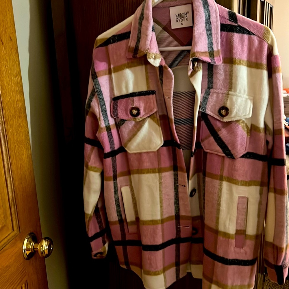 Moonrises shacket. Size medium - Picture 1 of 4